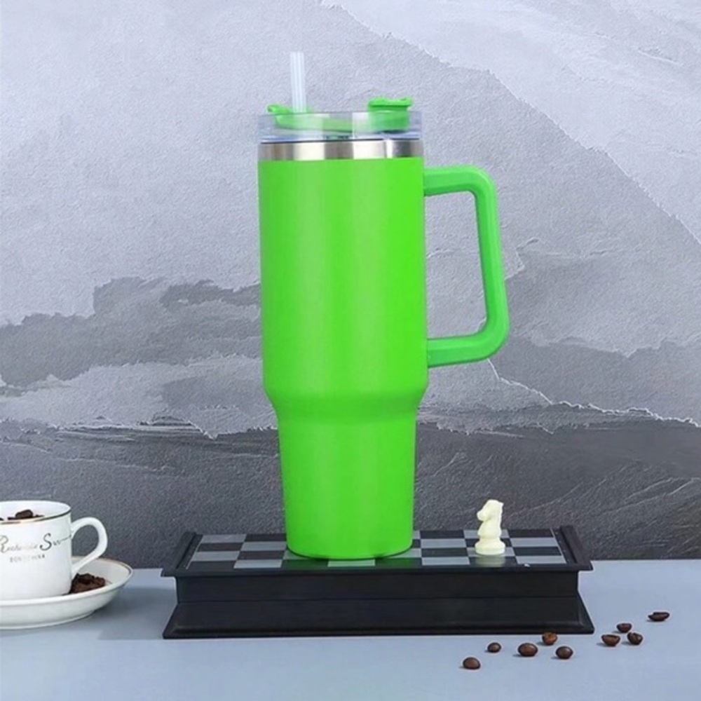 Stainless Steel Tumbler ( Green) 20 Oz